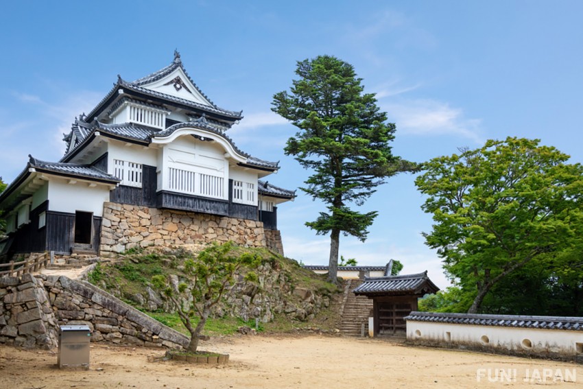 Bitchu Takahashi, Bitchu's Little Kyoto and its Beautiful Sky Mountain Castle